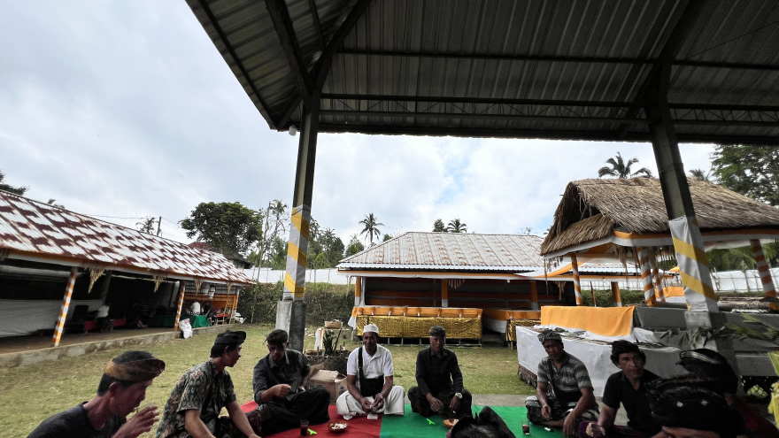 Pemerintah Desa Kerta Menghadiri Undangan Karya Atiwa-Tiwa Desa Adat Bunteh