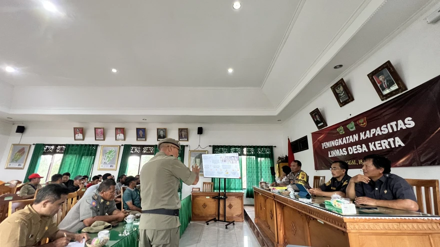 PENINGKATAN KAPASITAS LINMAS DESA KERTA